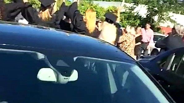 Много спермы во рту у брюнетки