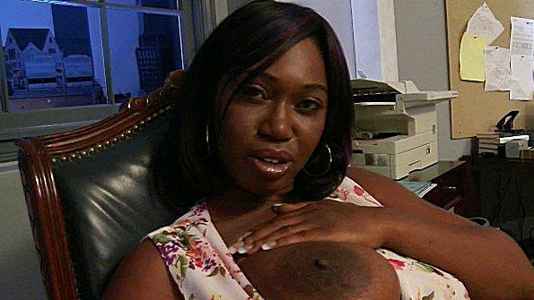 Она занималась сексом в машине этого парня