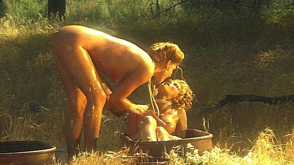 Жесткий анальный секс с рыжеволосой девушкой