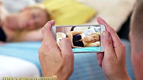 Сучки сосут большие члены у чернокожих мужчин