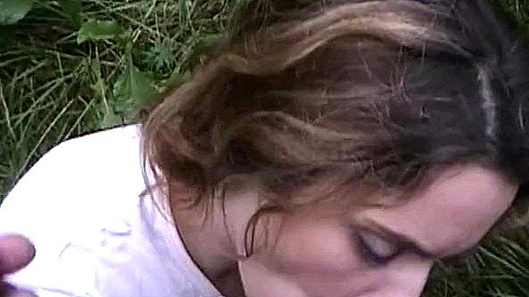 Девушки занимаются горячим сексом с парнями на вечеринке