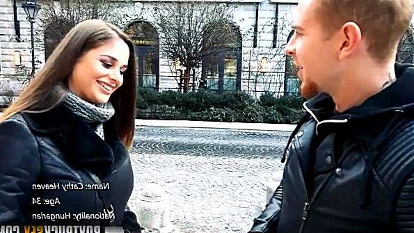 Бритой вагине нужна страсть