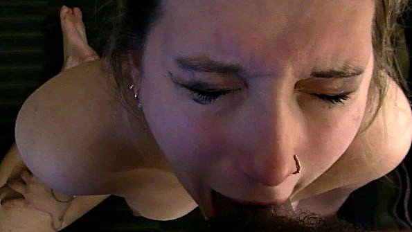 Любительница обожает очень грубый секс