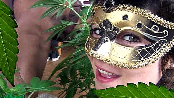 Девушка переспала с другим парнем