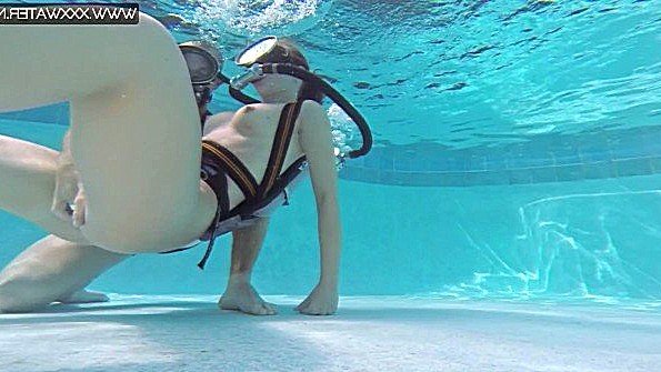 Распутная массажистка ищет член своего клиента