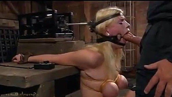 Огромные чёрные члены, оральный секс с девушками