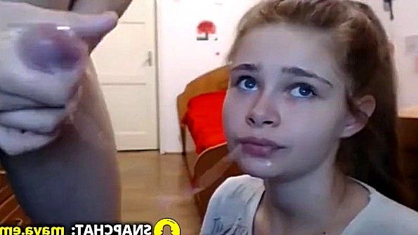 Тайская женщина разделась и занялась сексом