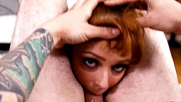 Студентка соблазнила своего учителя на грубый секс