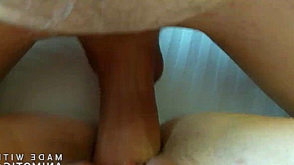 Пышногрудая жена занимается сексом со своими любовниками