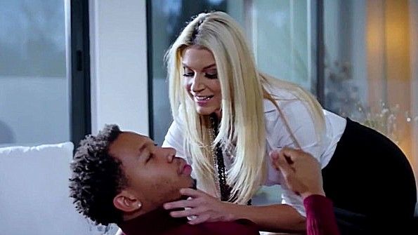 Я и моя вагина в двойном потоке Кончаем одновременно