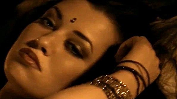 Девушки на оргии в хостеле