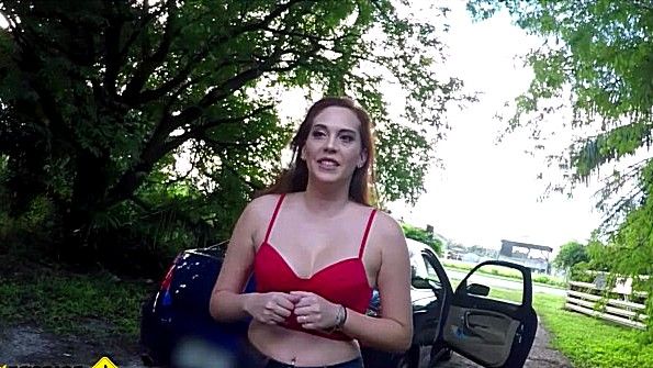 Японскую женщину жадно насилуют и помогают ей сильно кончить