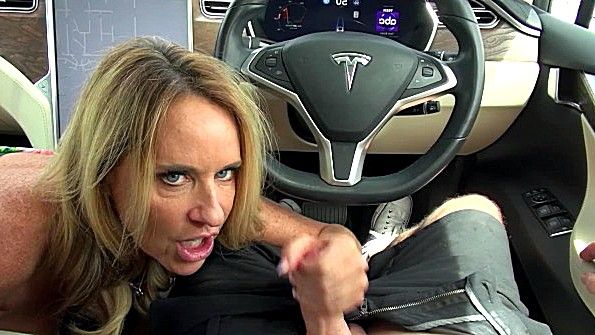 Порноколлекция с минетами от молодых женщин