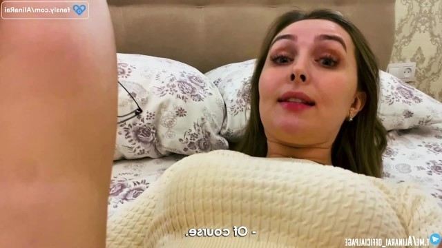 Чернокожая женщина соблазнила уборщицу