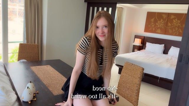 Сосет и тыкает в член для полного извержения спермы