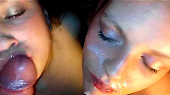 Две женщины сделали мужчине грязный массаж