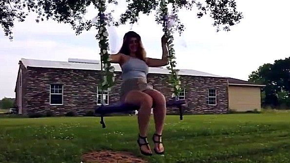 Корейская женщина с роскошной попой занимается анальным сексом