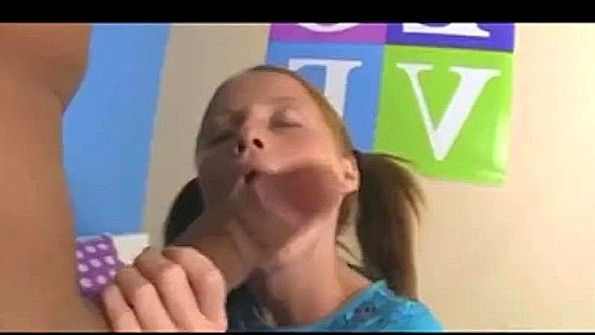 Мать порвала колготки и жестко трахнула сына